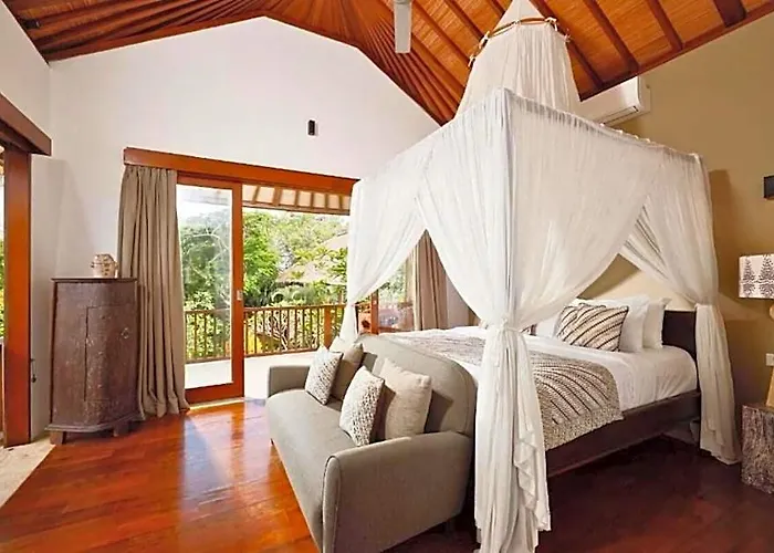 Hill View 6 Bedroom Private Pool Zn46